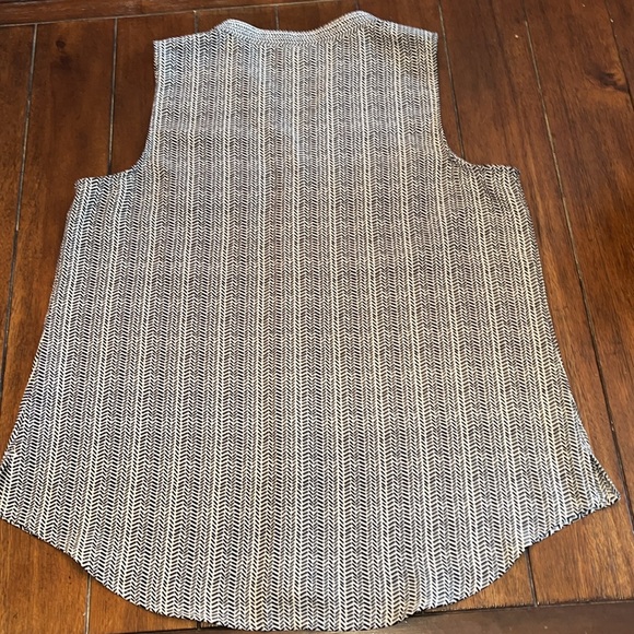 Croft & Barrow Tank size M black and white pattern - Picture 7 of 8